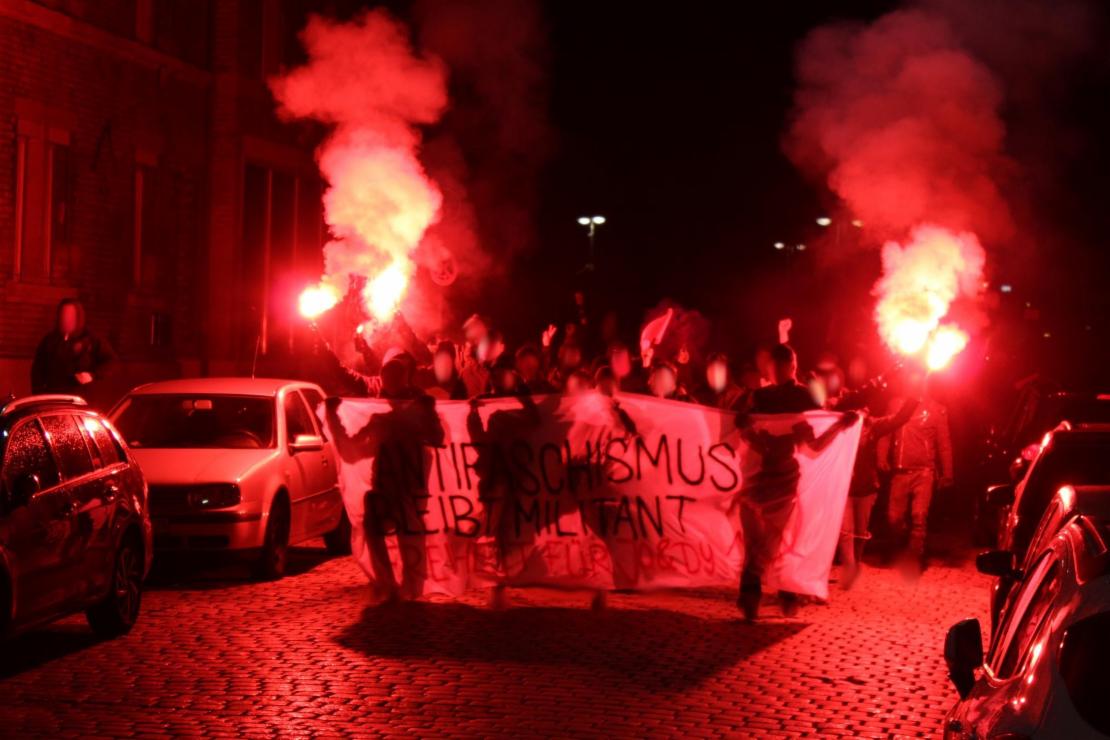 Antifa bleibt militant Demonstration in Stuttgart